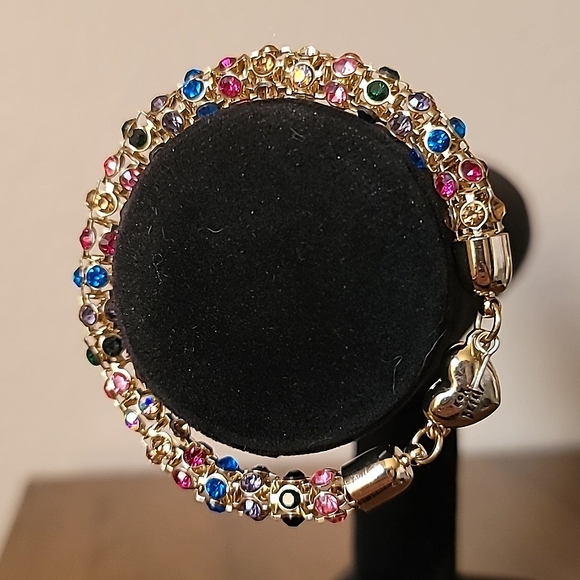 BETSEY JOHNSON Funfetti Collection Rainbow Crystal Magnetic Closure Bracelet. - Picture 1 of 7